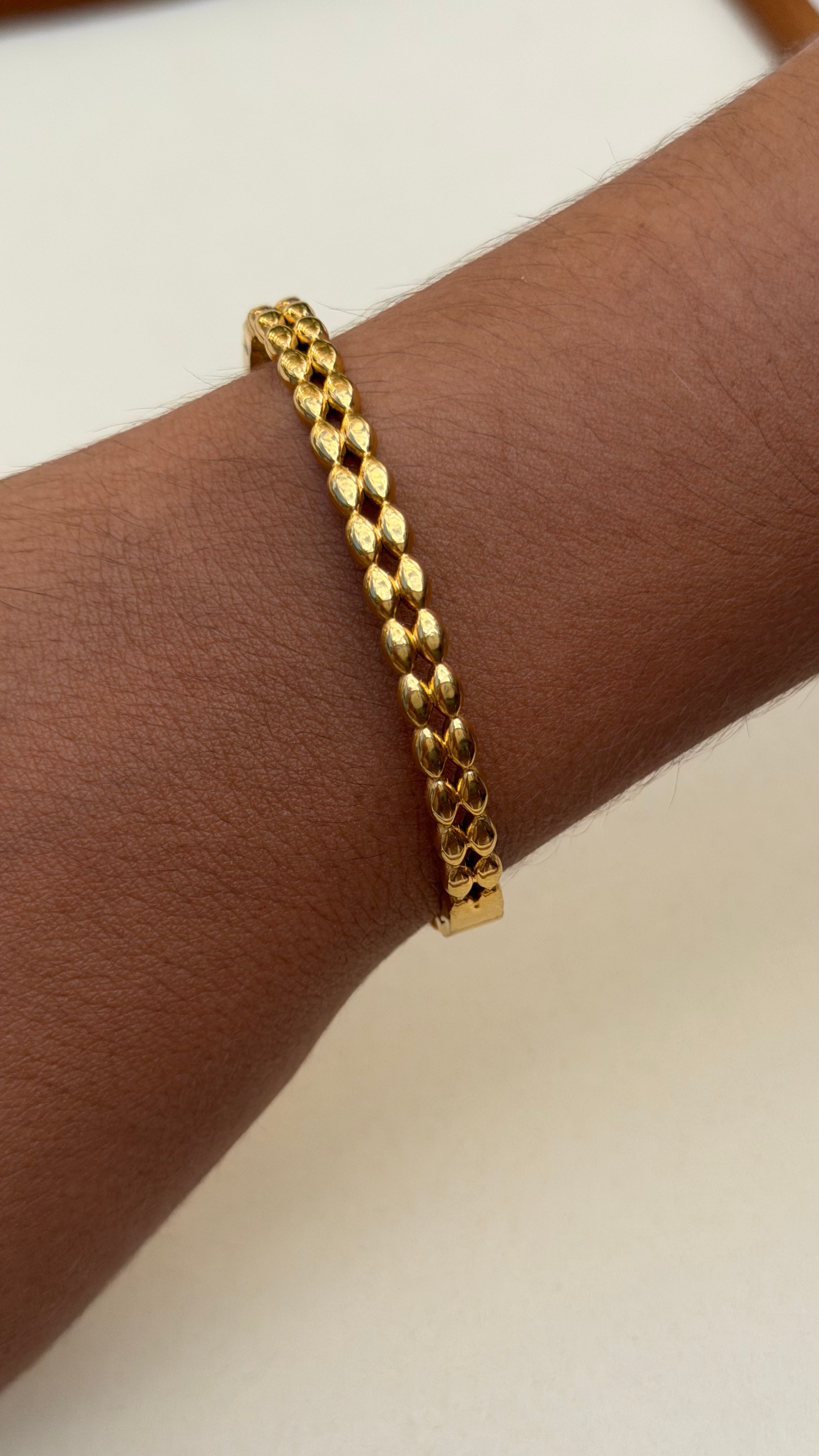 Daily Muse Cuff