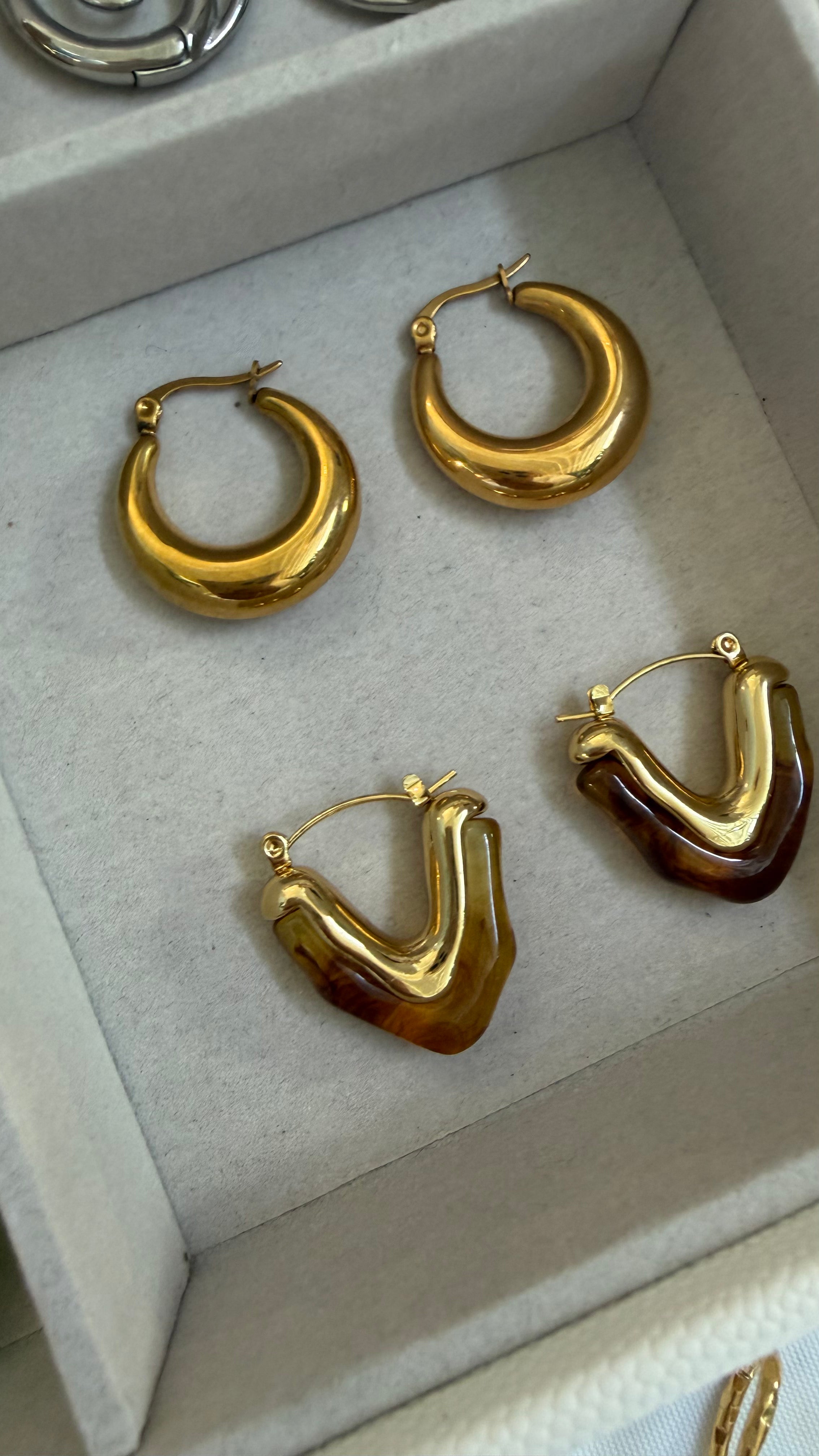 Classic hoops